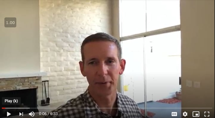 How should a California landlord keep or return a tenant deposit?